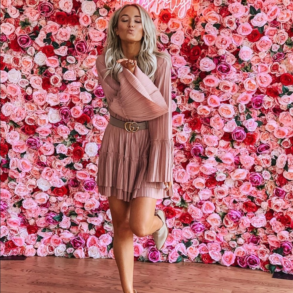 HOST PICK! 🥳 Free people Can’t help it dress XS
